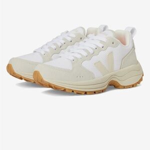 Veja Venturi Sneakers size 7